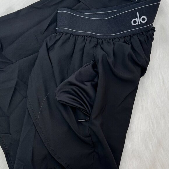 Alo Black Double Layer Sports Shorts Women's Size M - Picture 6 of 9
